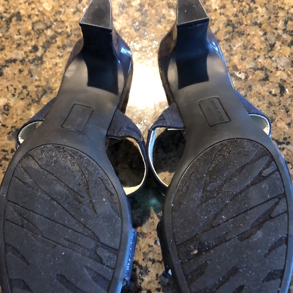 Sandals - Picture 5 of 5